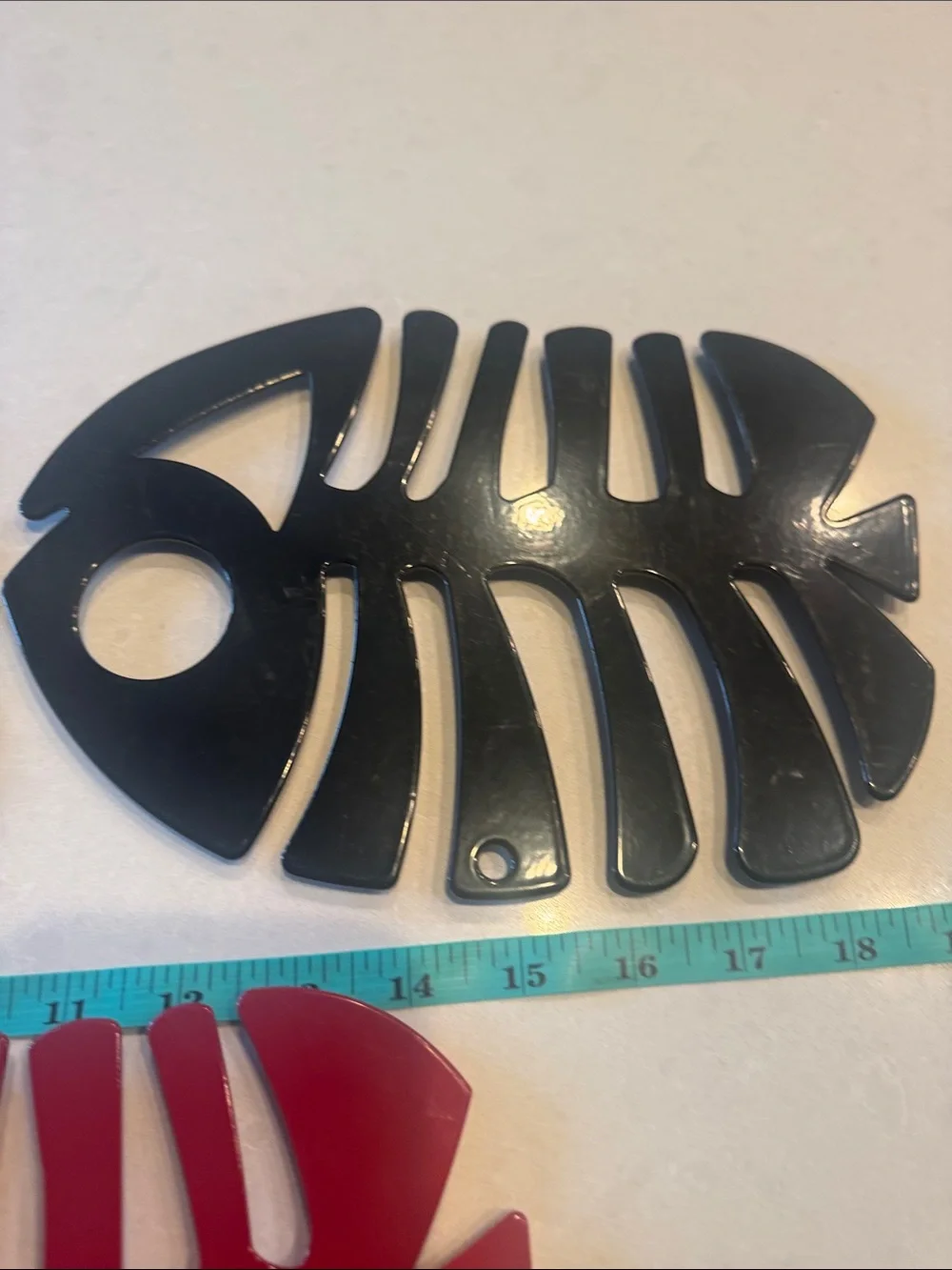 Decorative Fishbone Aquarium trivets - Red, Blue, Black